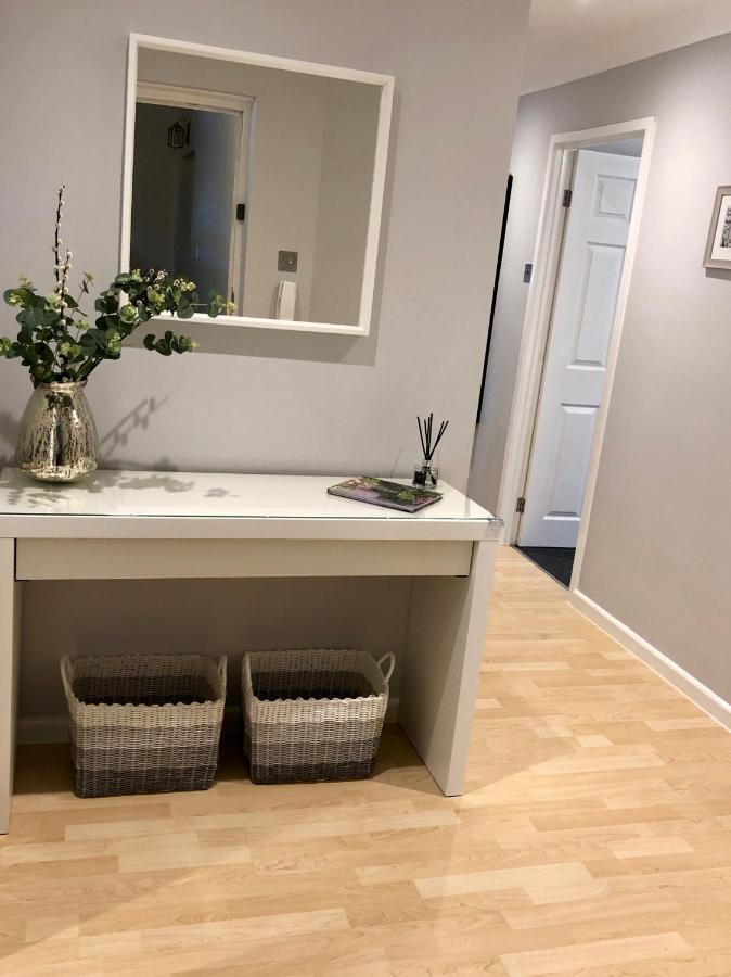 Ab - Top Floor 2 Bed Modern Town Centre Apartment With Parking For One Vehicle Stratford-upon-Avon Extérieur photo