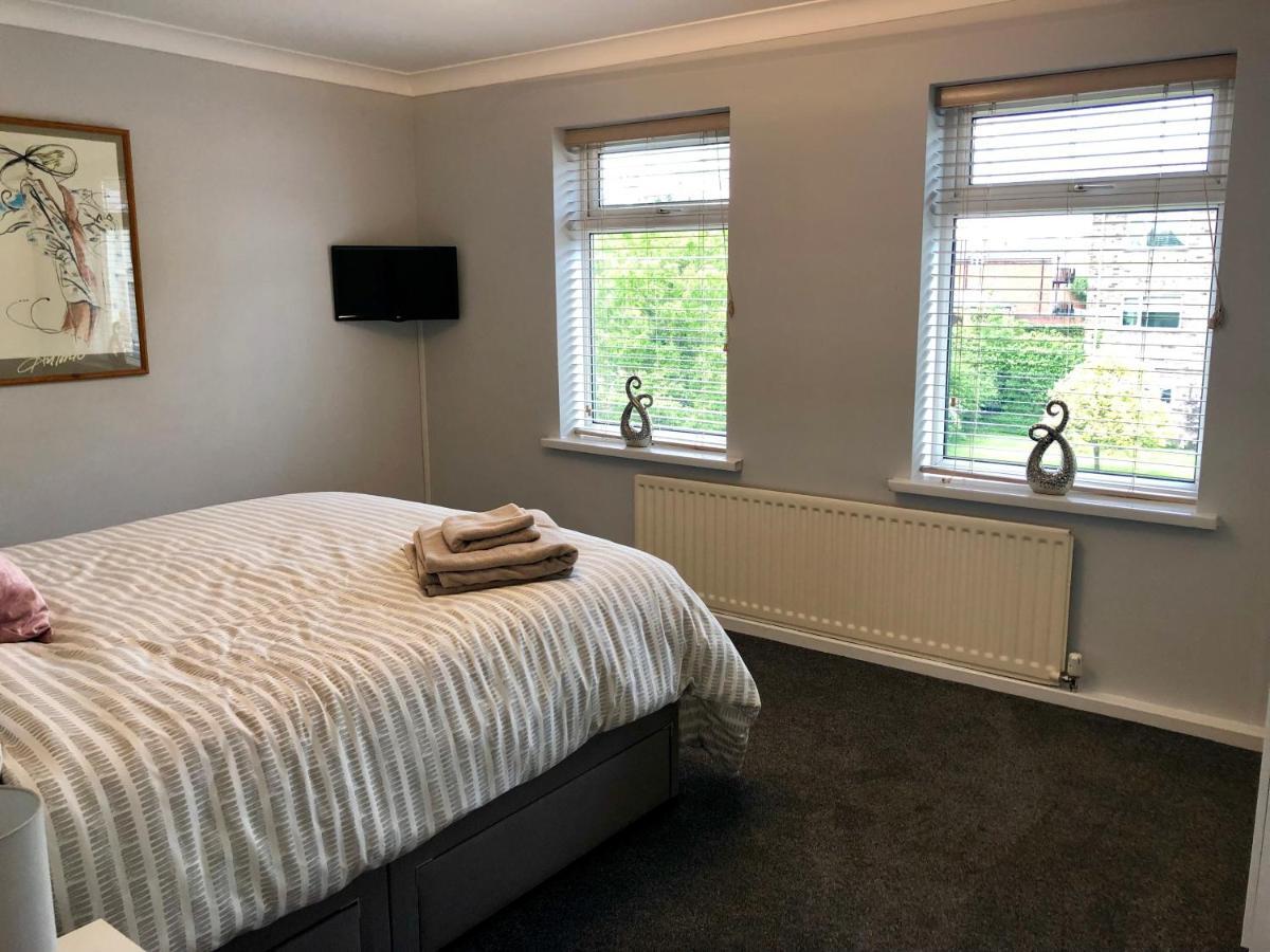 Ab - Top Floor 2 Bed Modern Town Centre Apartment With Parking For One Vehicle Stratford-upon-Avon Extérieur photo
